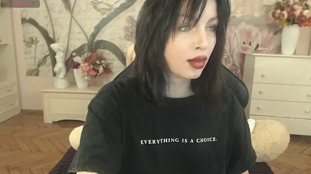Snapshot of BritneyBarker chatting on April 21, 2026, 3:02 am BritneyBarker online show from April 21, 2026, 3:02 am