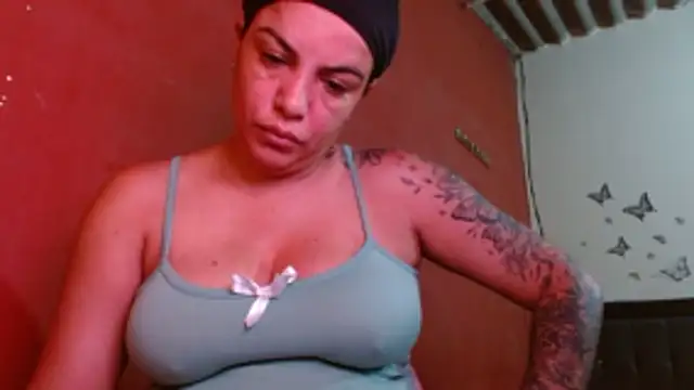 Tammyymilf online show from November 11, 2025, 5:19 pm