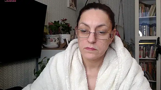 Snapshot of Soffya_Soy chatting on March 14, 2026, 3:45 am Soffya Soy online show from March 14, 2026, 3:45 am