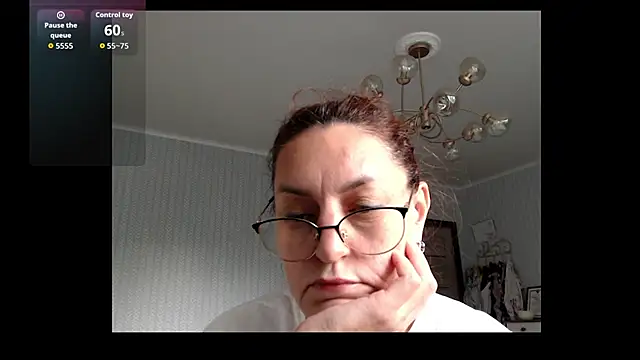 Snapshot of Soffya_Soy chatting on September 16, 2025, 2:40 pm Soffya Soy online show from September 16, 2025, 2:40 pm