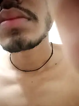 Snapshot of vas02vir chatting on February 2, 2025, 10:28 pm vas02vir online show from February 2, 2025, 10:28 pm