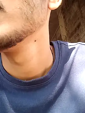 Snapshot of vas02vir chatting on February 19, 2025, 5:05 am vas02vir online show from February 19, 2025, 5:05 am