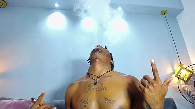 xxxhotbbc online show from March 16, 2025, 6:55 pm