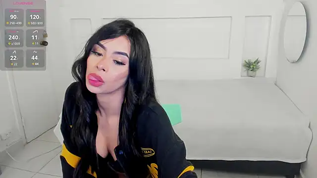 Snapshot of AnaisOwen3 chatting on February 14, 2025, 12:47 pm AnaisOwen3 online show from February 14, 2025, 12:47 pm