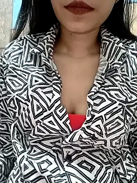 Snapshot of cute_IndianBabe chatting on October 29, 2025, 12:42 am cute IndianBabe online show from October 29, 2025, 12:42 am