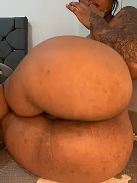 Charlotte bronxxx online show from September 27, 2025, 8:59 pm