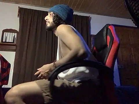 Snapshot of Nooneisthis chatting on November 8, 2025, 3:32 am Nooneisthis online show from November 8, 2025, 3:32 am