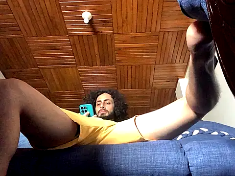 Snapshot of Nooneisthis chatting on November 27, 2025, 7:58 pm Nooneisthis online show from November 27, 2025, 7:58 pm