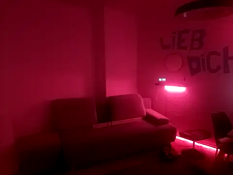 Snapshot of sandrahoeslut chatting on March 11, 2025, 12:06 pm sandrahoeslut online show from March 11, 2025, 12:06 pm