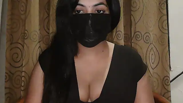 Snapshot of Reddy_Trisha chatting on April 19, 2026, 11:40 pm Reddy Trisha online show from April 19, 2026, 11:40 pm