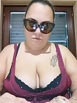 topina8 online show from October 11, 2025, 5:52 am