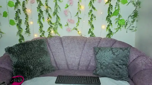 saorisworld online show from September 13, 2025, 12:32 am