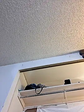 Johndis805 online show from November 18, 2025, 12:15 am