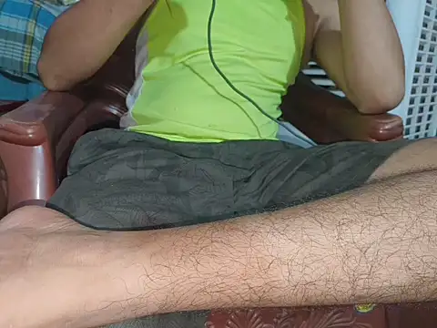 Snapshot of Extrembox5 chatting on October 1, 2025, 4:55 pm Extrembox5 online show from October 1, 2025, 4:55 pm