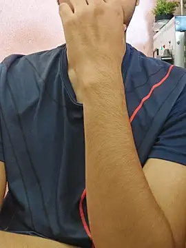 Snapshot of Extrembox5 chatting on October 21, 2025, 9:09 am Extrembox5 online show from October 21, 2025, 9:09 am