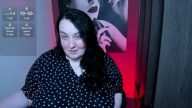 QueenOfHaze online show from April 11, 2026, 8:34 pm