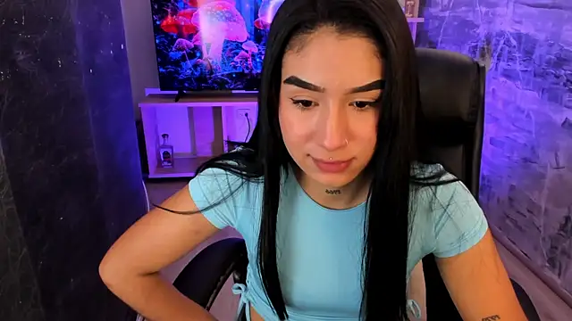 IsabellaRodrigo online show from January 28, 2025, 12:43 pm