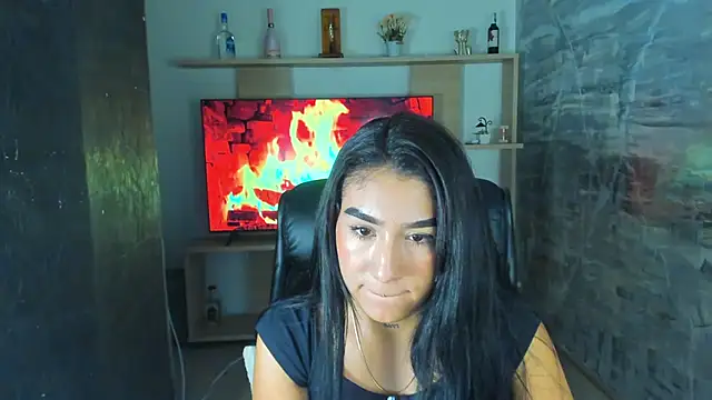 IsabellaRodrigo online show from January 25, 2025, 1:19 pm