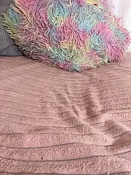 isabelajonesgl online show from February 22, 2026, 8:10 pm