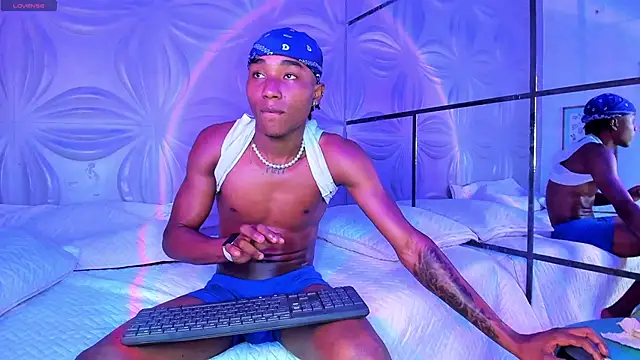 Snapshot of JackBBC18 chatting on September 17, 2025, 1:02 pm JackBBC18 online show from September 17, 2025, 1:02 pm