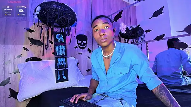 Snapshot of JackBBC18 chatting on October 15, 2025, 2:03 pm JackBBC18 online show from October 15, 2025, 2:03 pm