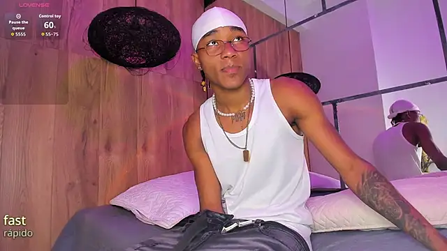 Snapshot of JackBBC18 chatting on October 1, 2025, 12:20 pm JackBBC18 online show from October 1, 2025, 12:20 pm