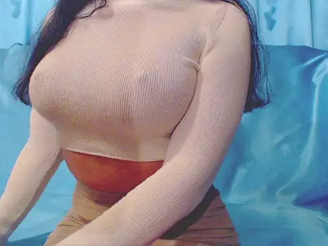 Snapshot of Ms_Mia25 chatting on April 1, 2026, 8:06 pm Ms Mia25 online show from April 1, 2026, 8:06 pm