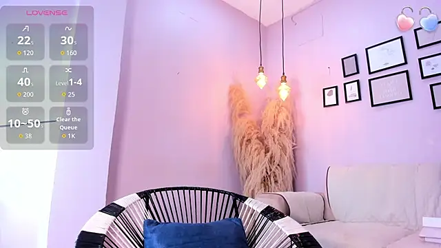 alana rossetti online show from December 21, 2025, 10:50 am