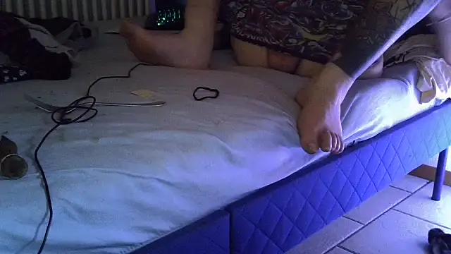 Snapshot of Damn_bro23 chatting on June 22, 2026, 5:43 pm Damn bro23 online show from June 22, 2026, 5:43 pm