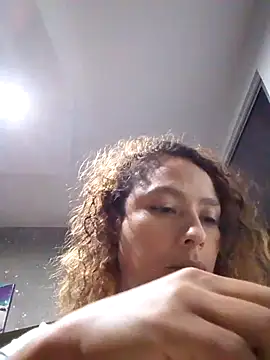 Snapshot of Zoedaniels chatting on March 5, 2025, 4:13 am Zoedaniels online show from March 5, 2025, 4:13 am