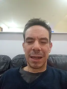 Kenhornu online show from November 28, 2025, 8:53 pm