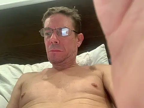 Kenhornu online show from March 8, 2026, 3:54 am