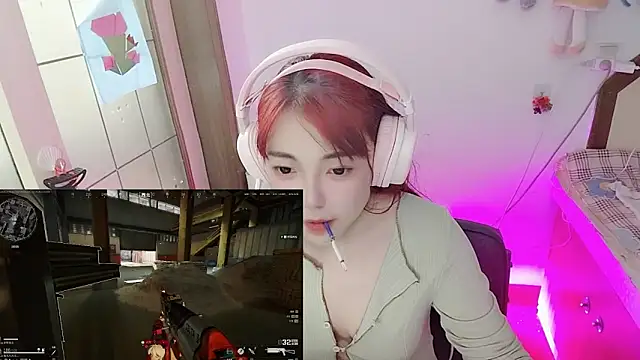 Snapshot of Song_99 chatting on May 10, 2026, 12:09 pm Song 99 online show from May 10, 2026, 12:09 pm