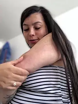 Snapshot of Im-Allysoon chatting on January 24, 2025, 8:11 pm Im-Allysoon online show from January 24, 2025, 8:11 pm