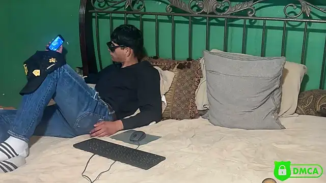 badrolemodelx online show from March 6, 2026, 5:08 pm