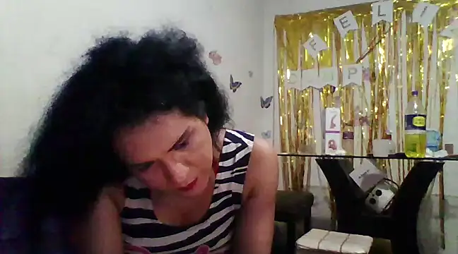 Snapshot of sofiatransgirl chatting on March 10, 2025, 1:34 am sofiatransgirl online show from March 10, 2025, 1:34 am