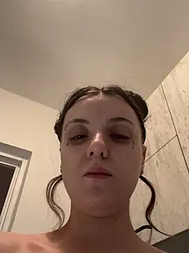 bunnythetailor online show from February 1, 2025, 1:55 am