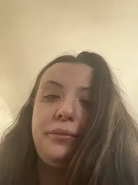 bunnythetailor online show from February 8, 2026, 9:29 am