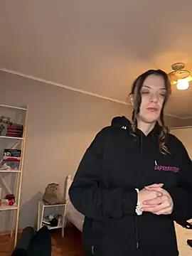 bunnythetailor online show from February 27, 2025, 7:58 pm