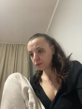 bunnythetailor online show from March 9, 2026, 12:58 am