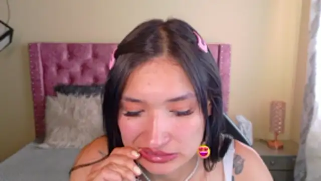 Snapshot of Sofii_cutee chatting on March 3, 2026, 2:24 pm Sofii cutee online show from March 3, 2026, 2:24 pm