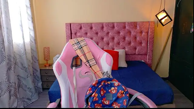 Snapshot of Sofii_cutee chatting on January 17, 2026, 12:53 pm Sofii cutee online show from January 17, 2026, 12:53 pm