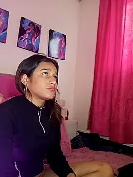 Snapshot of Jenner_Macpherson chatting on February 17, 2025, 7:01 pm Jenner Macpherson online show from February 17, 2025, 7:01 pm