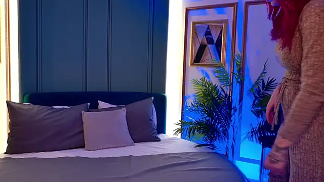 AylaPearl online show from December 1, 2025, 7:09 am