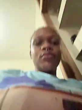 Snapshot of Boneca25 chatting on May 11, 2026, 4:26 pm Boneca25 online show from May 11, 2026, 4:26 pm