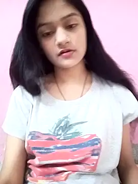 Snapshot of Tanu-00 chatting on October 11, 2025, 4:52 pm Tanu-00 online show from October 11, 2025, 4:52 pm