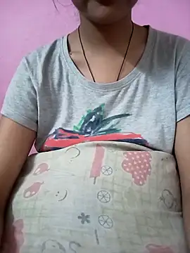 Snapshot of Tanu-00 chatting on October 9, 2025, 4:24 am Tanu-00 online show from October 9, 2025, 4:24 am