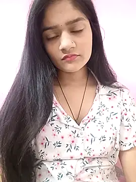 Snapshot of Tanu-00 chatting on November 13, 2025, 4:22 pm Tanu-00 online show from November 13, 2025, 4:22 pm