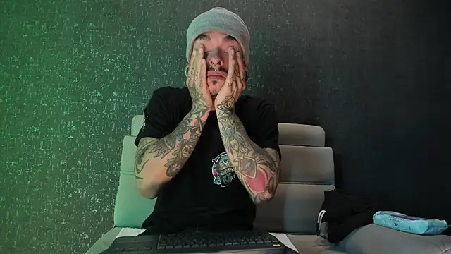 Snapshot of kaletattoo chatting on November 8, 2025, 11:25 am kaletattoo online show from November 8, 2025, 11:25 am