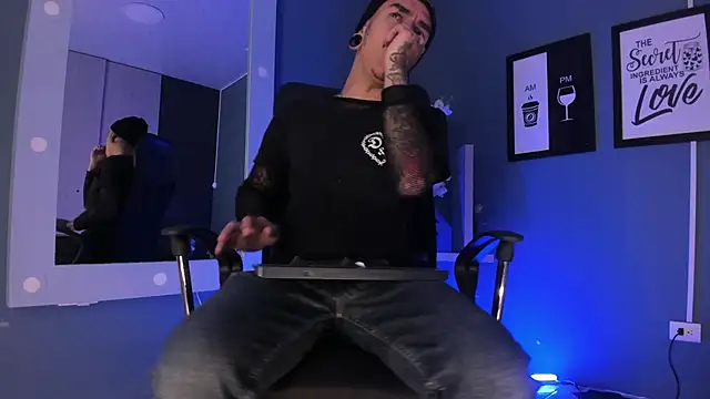 kaletattoo online show from March 25, 2026, 11:20 am